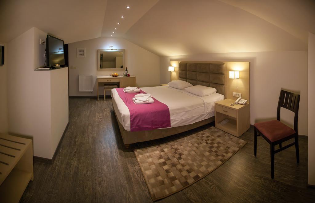Filokalia Hotel Ioannina Quarto foto